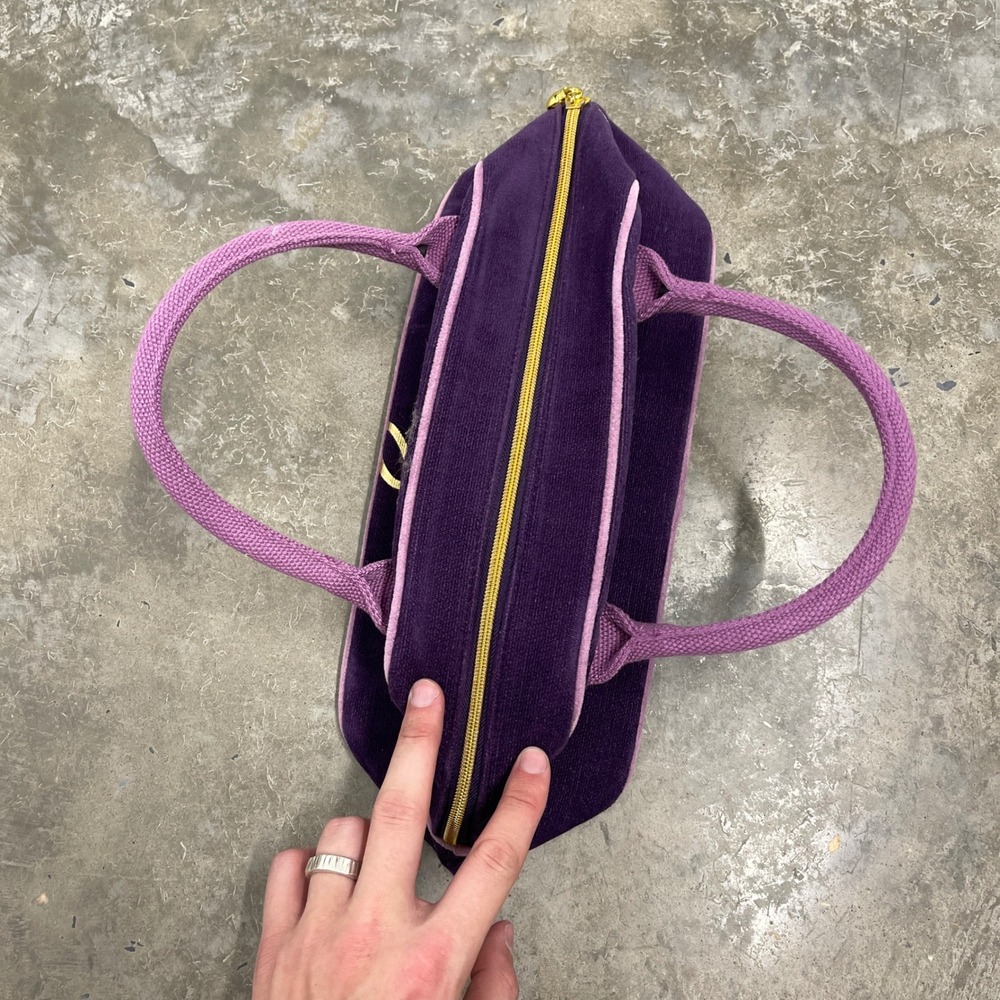 Victorias Secret Purple Velour Barrel Bag Gold Logo Y2K Heart Zipper Pull - Picture 2 of 6